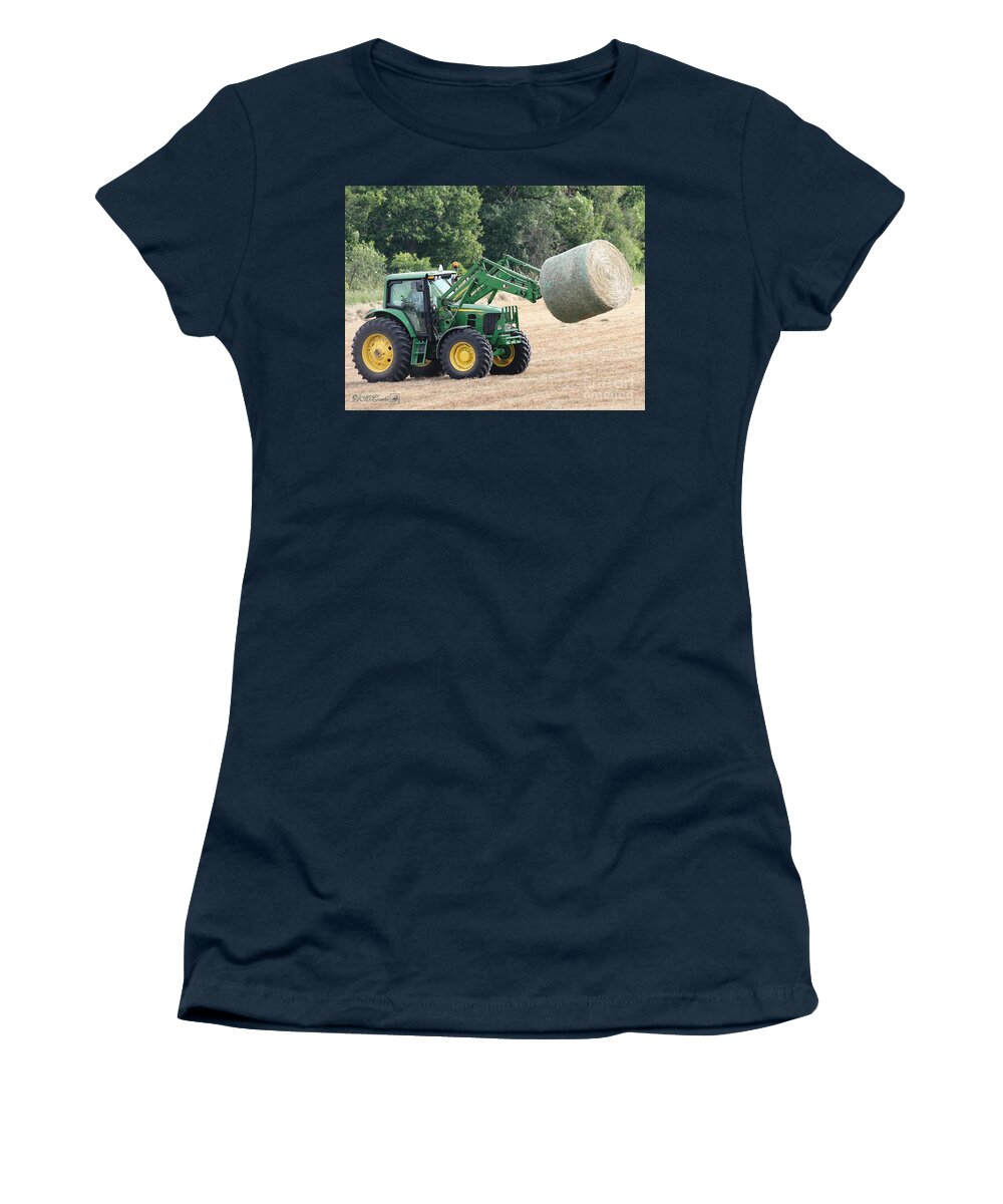 Farm Women's T-Shirt featuring the painting Loading Hay by J McCombie