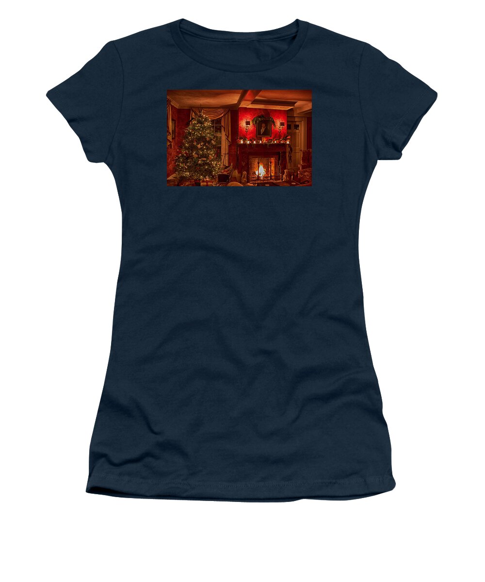 Salem Ma Women's T-Shirt featuring the photograph Victorian Christmas by Jeff Folger