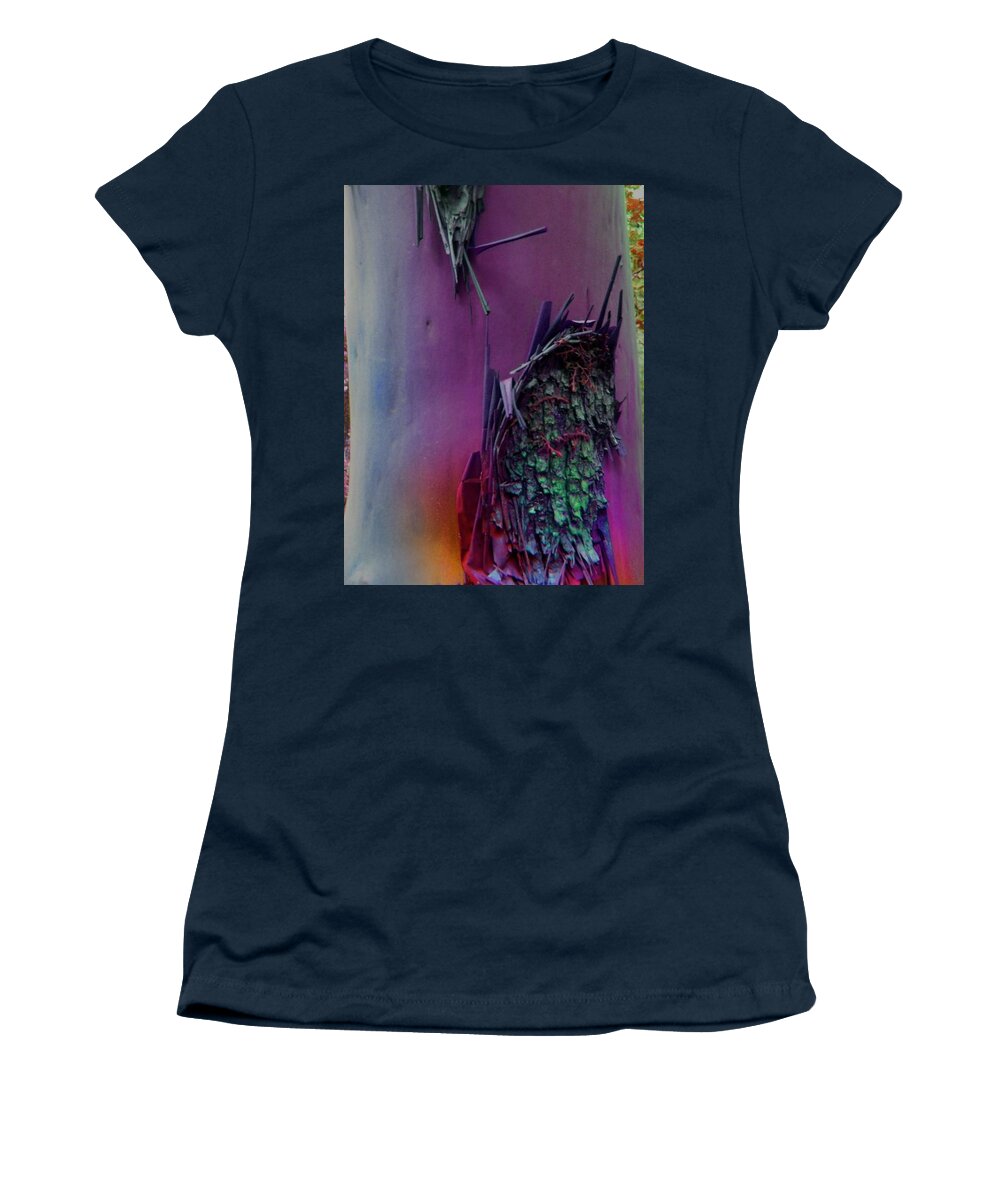 Nature Women's T-Shirt featuring the digital art Connect by Richard Laeton