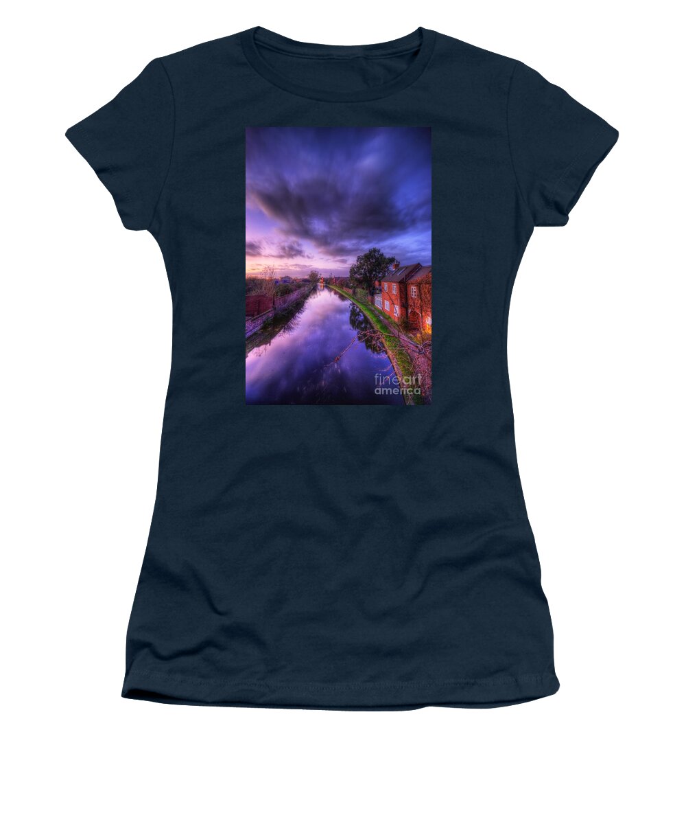 Yhun Suarez Women's T-Shirt featuring the photograph Sunset At Loughborough by Yhun Suarez