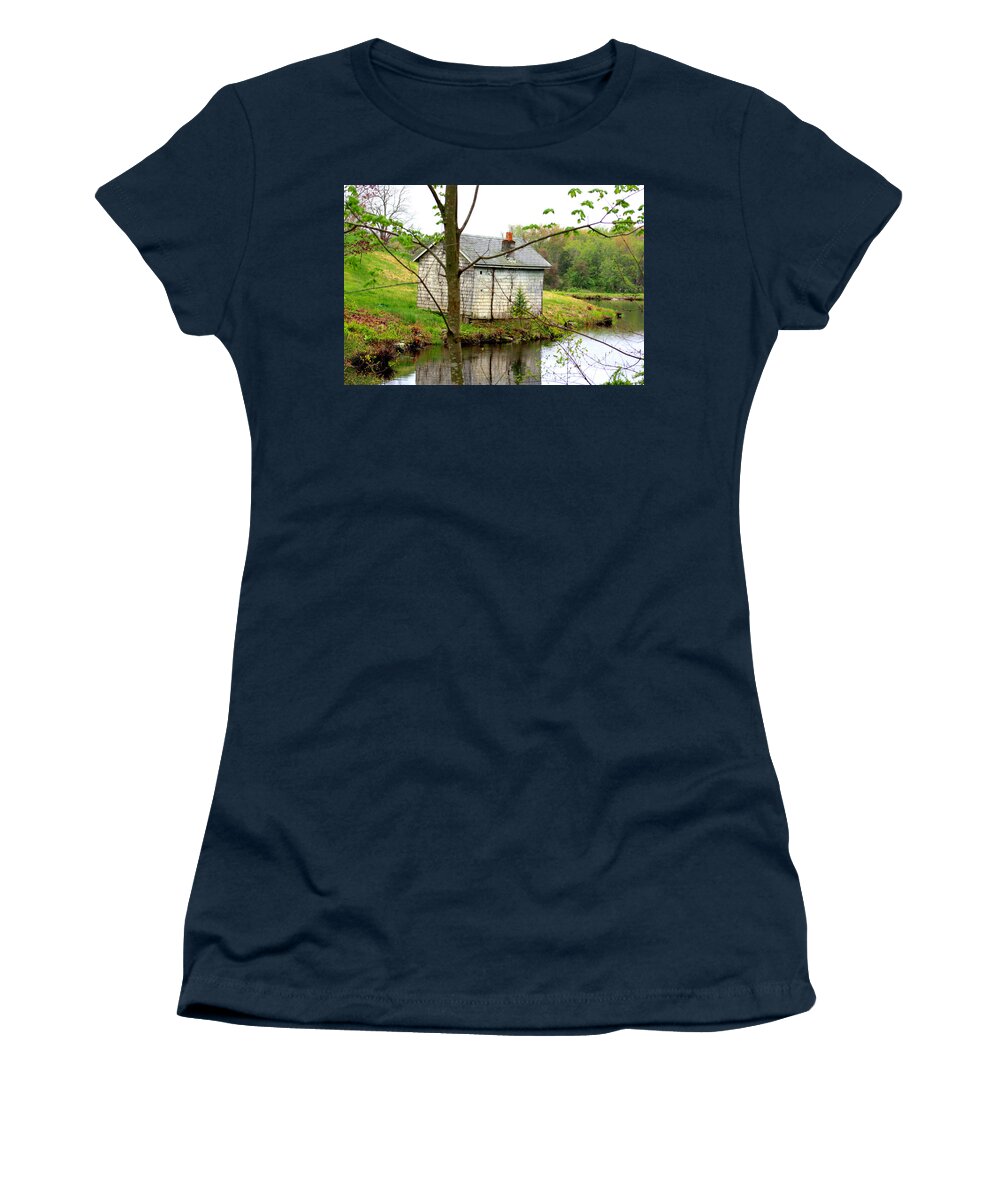 Well House Women's T-Shirt featuring the photograph Well House beyond the trees by Kim Galluzzo