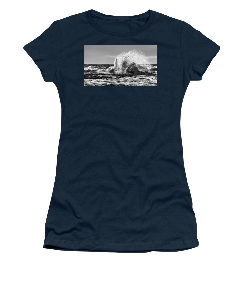 Lake Erie Women's T-Shirt featuring the photograph Lake Erie Waves #9 by Dave Niedbala