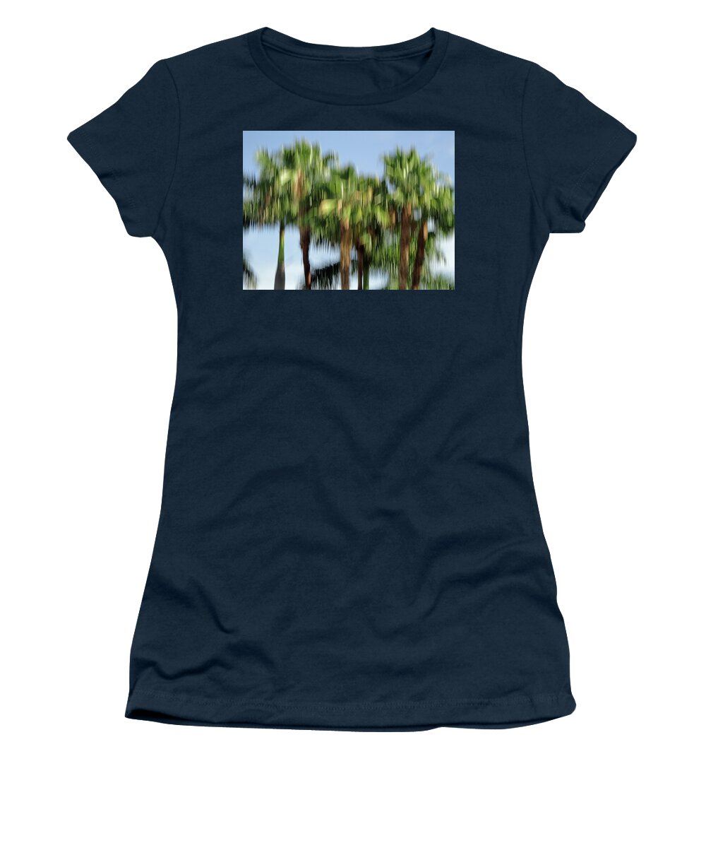 Fotografie Women's T-Shirt featuring the photograph Abstract Florida Royal Palm Trees by Juergen Roth