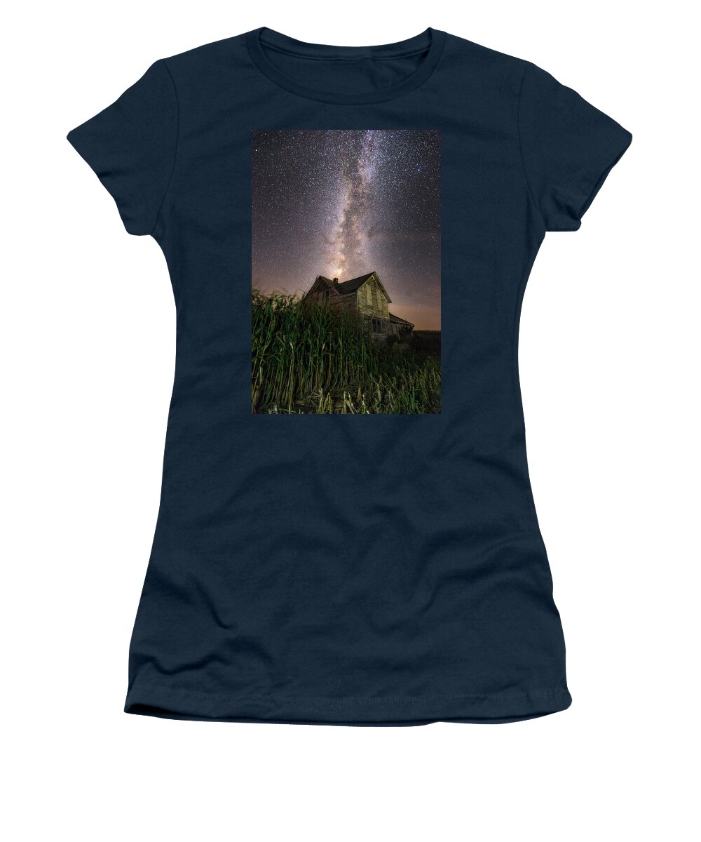 #milkyway #astrophotography #nightsky #abandonedhouse #corn #hifromsd Women's T-Shirt featuring the photograph Behind The Rows by Aaron J Groen