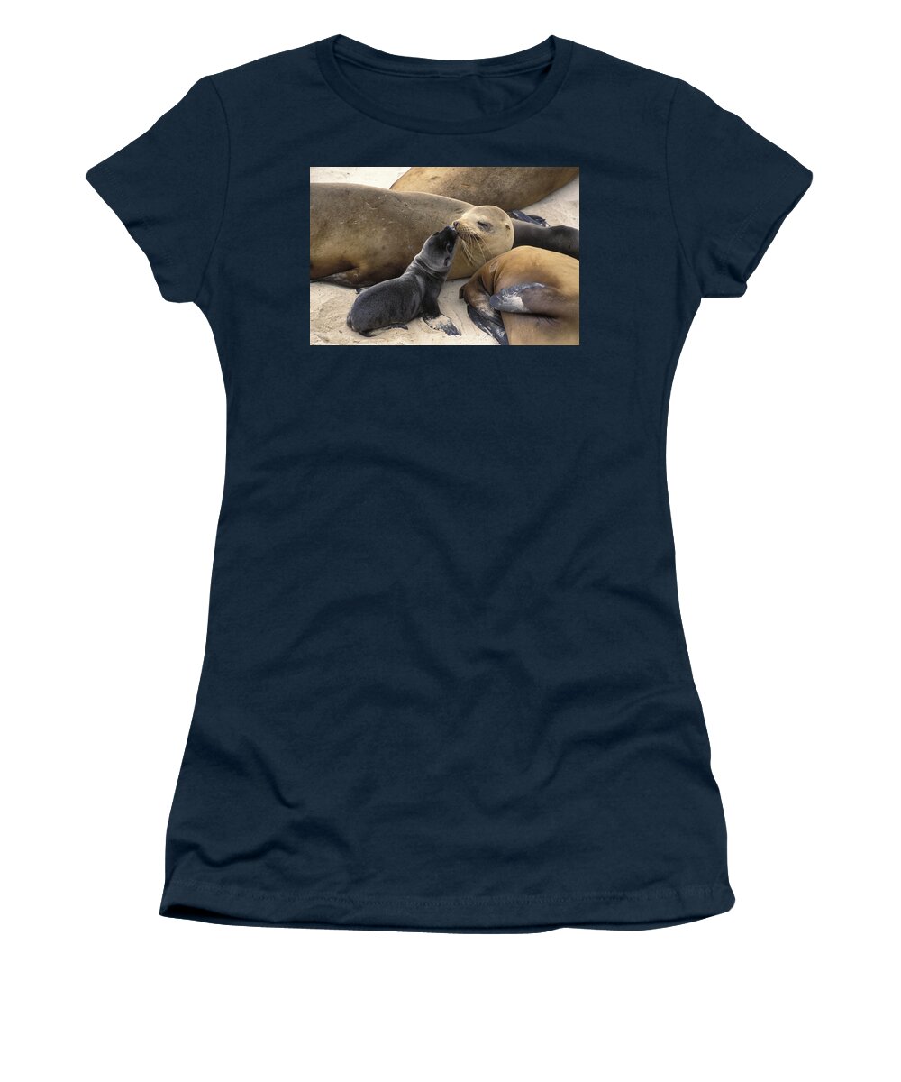 00761080 Women's T-Shirt featuring the photograph California Sea Lion And Newborn Pup San by Suzi Eszterhas