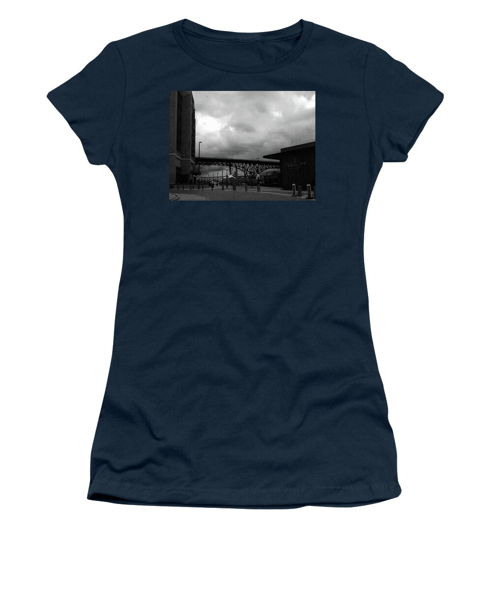 Cleveland Ohio East Bank Of The Flats Women's T-Shirt featuring the photograph Dusk by Anitra Handley-Boyt