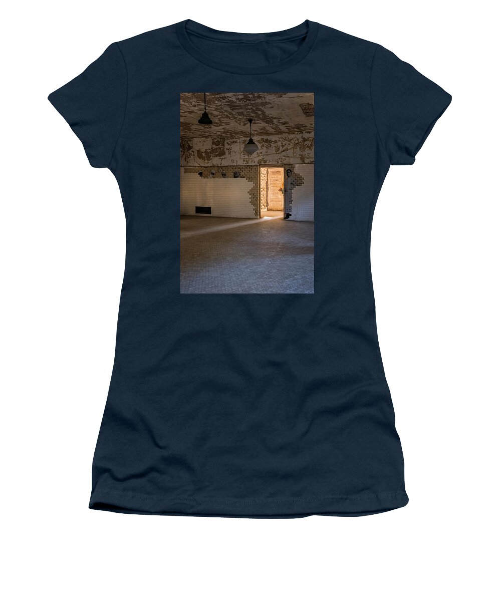 Jersey City New Jersey Women's T-Shirt featuring the photograph Ellis Lighted Doorway by Tom Singleton