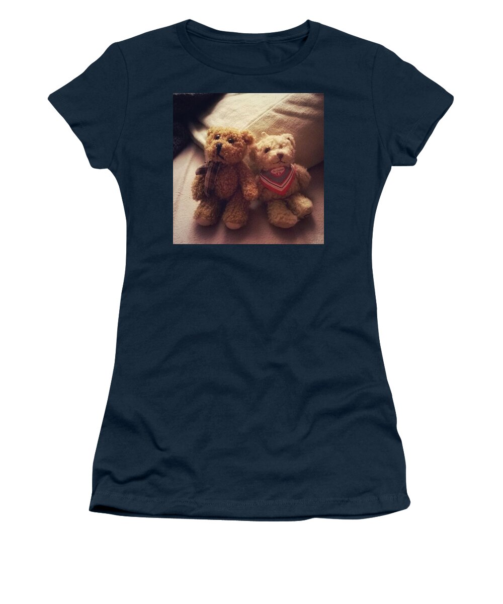 Teddy Women's T-Shirt featuring the photograph Fröhlichen #weltbärchenpärchentag by Mandy Tabatt