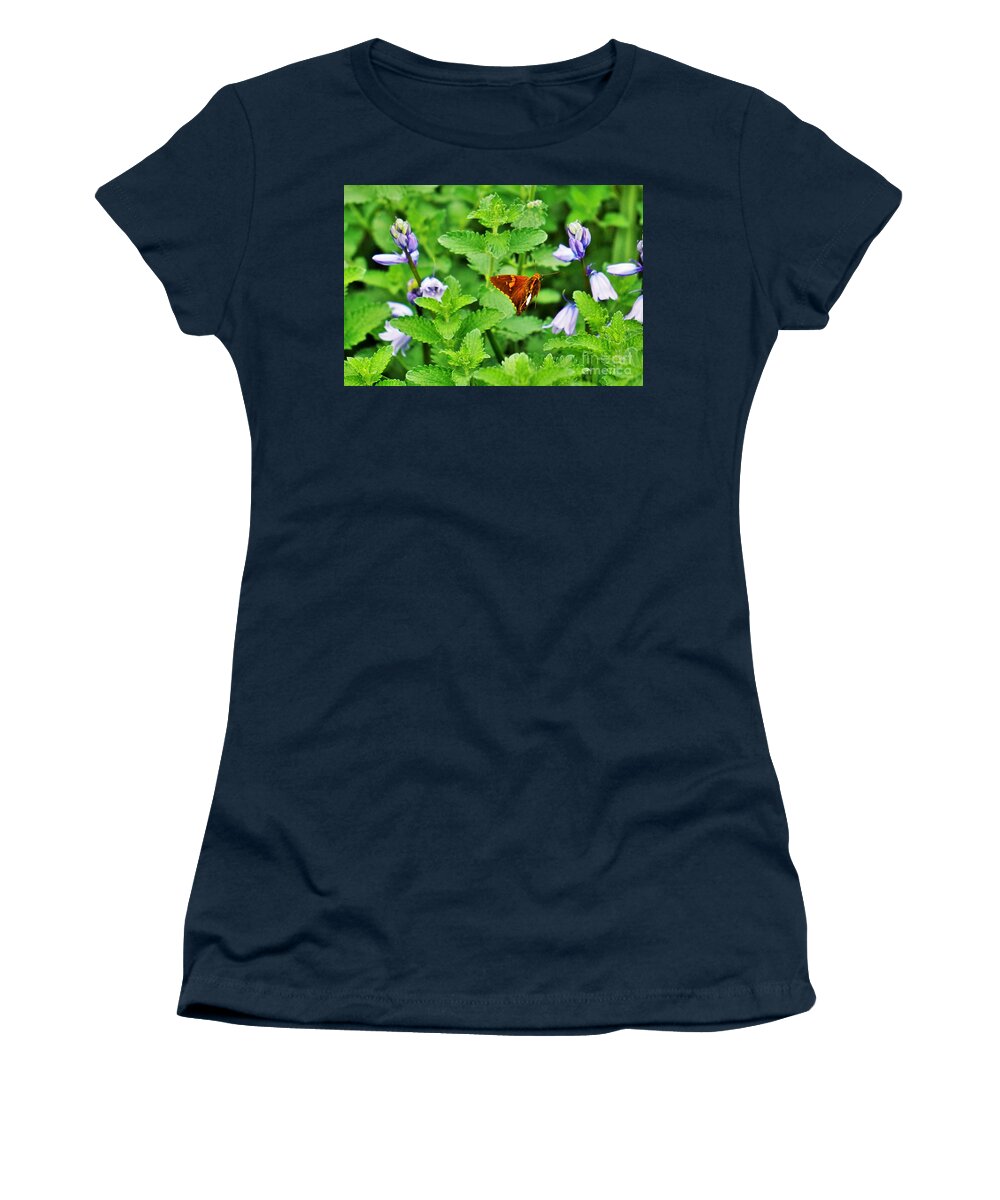 Flowers Women's T-Shirt featuring the photograph Honing in by Merle Grenz