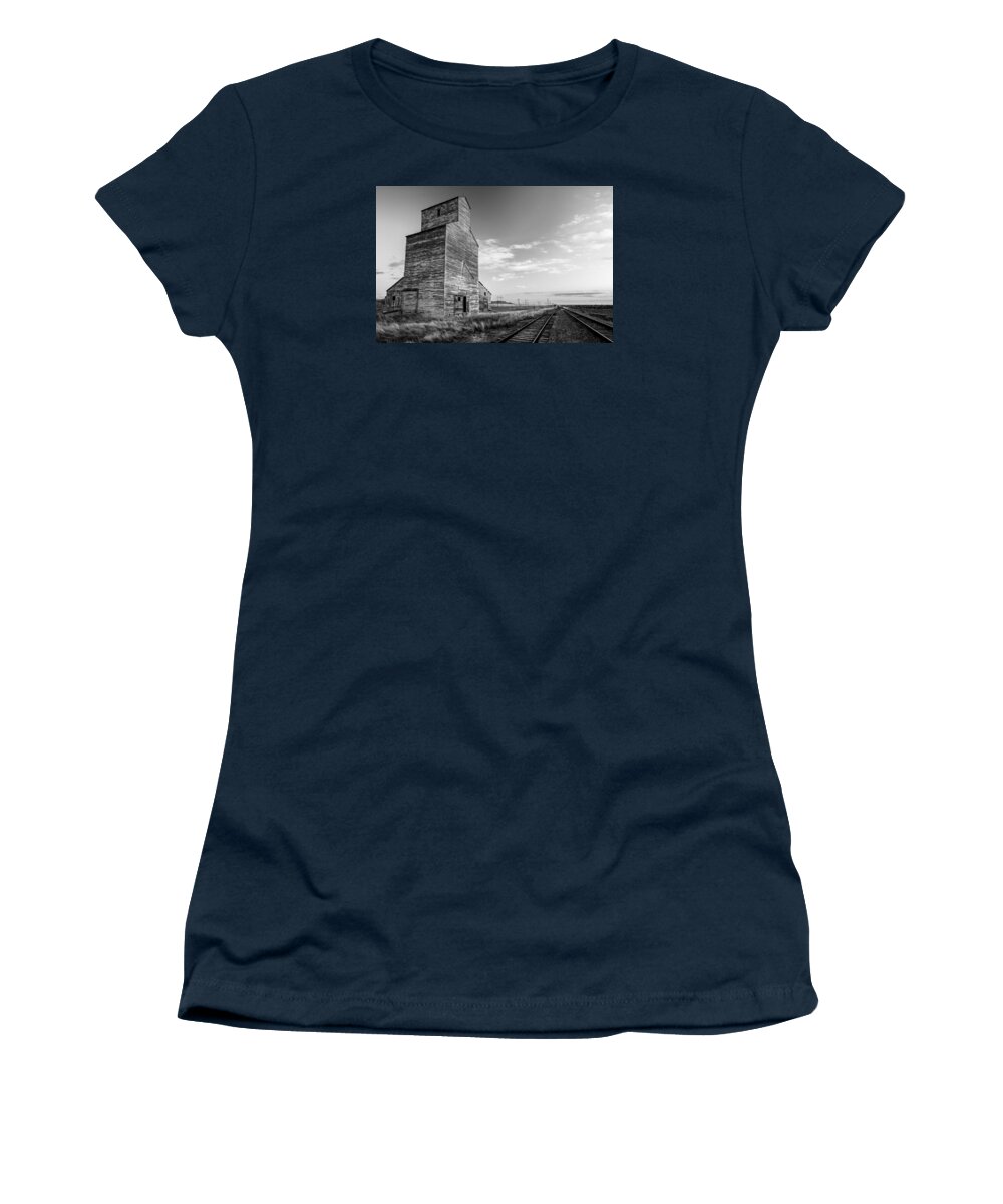 Grain Elevator Women's T-Shirt featuring the photograph Last Light at Laredo by Todd Klassy