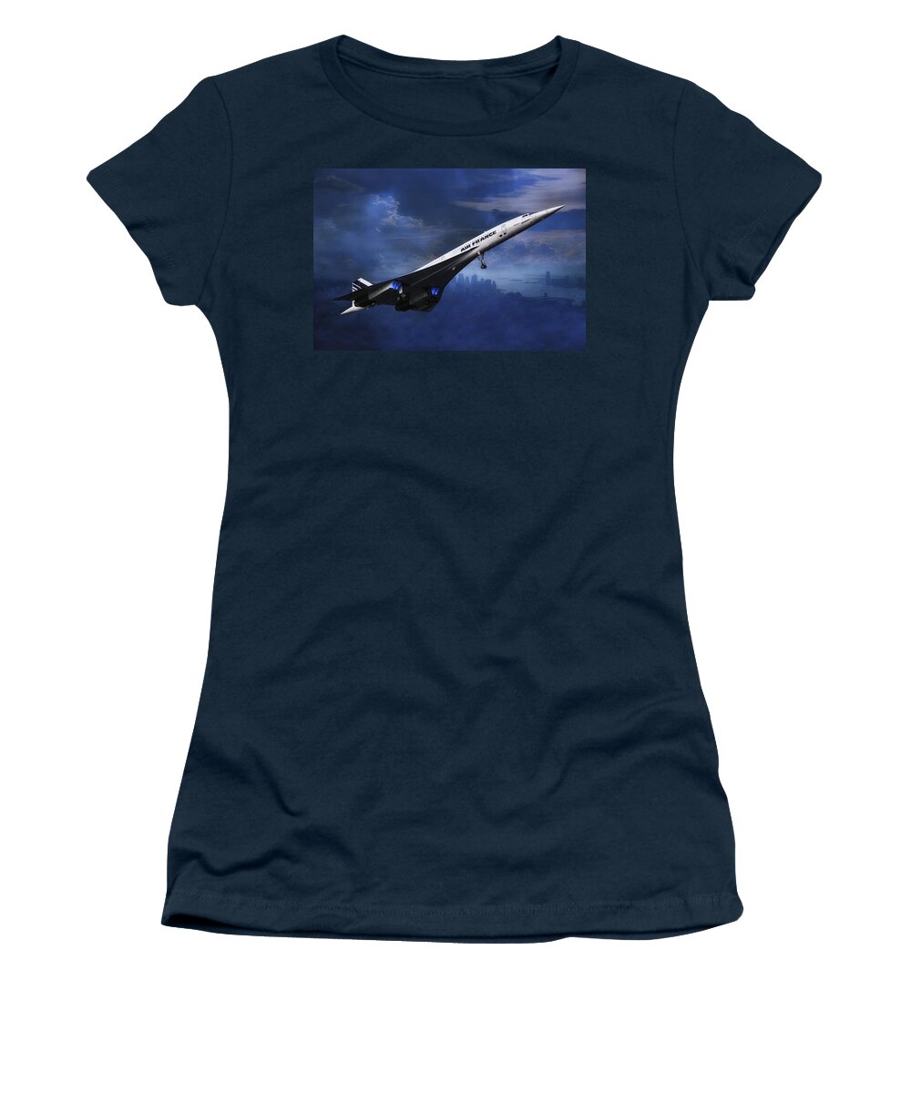 Aircraft Women's T-Shirt featuring the photograph leaving New York by Joachim G Pinkawa