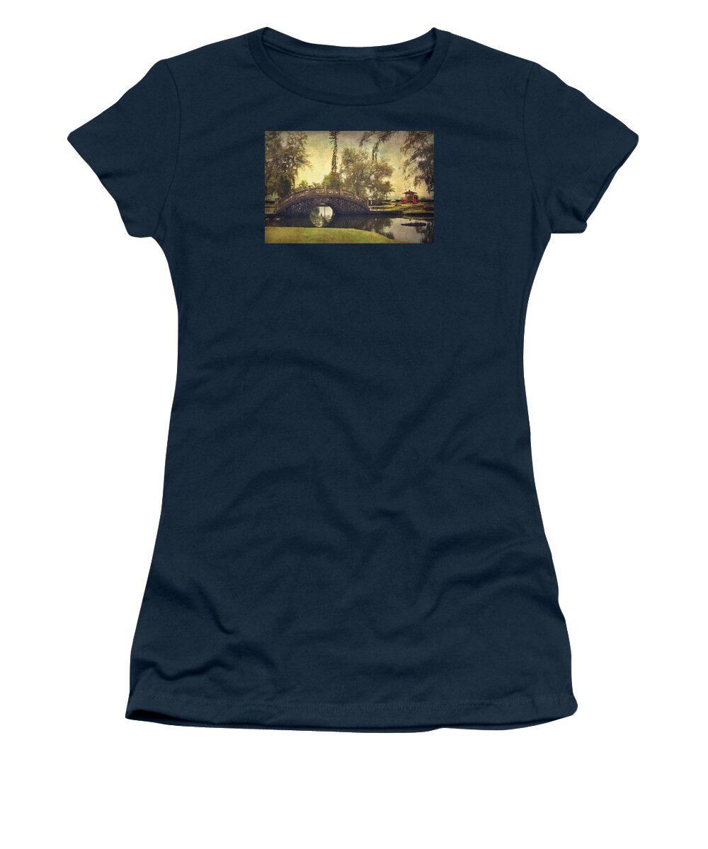 Lili'uokalani Gardens Women's T-Shirt featuring the photograph No Need to Worry Now by Laurie Search