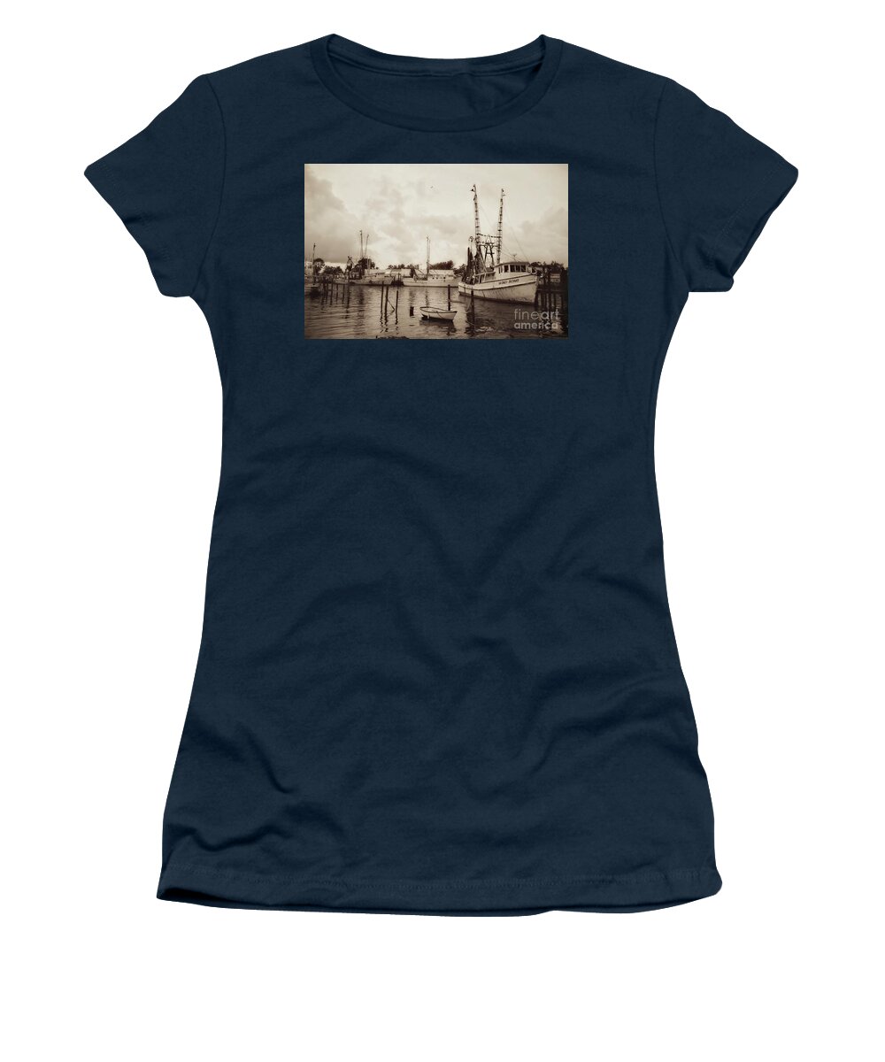 Harbor Women's T-Shirt featuring the photograph Oriental Harbor by Benanne Stiens