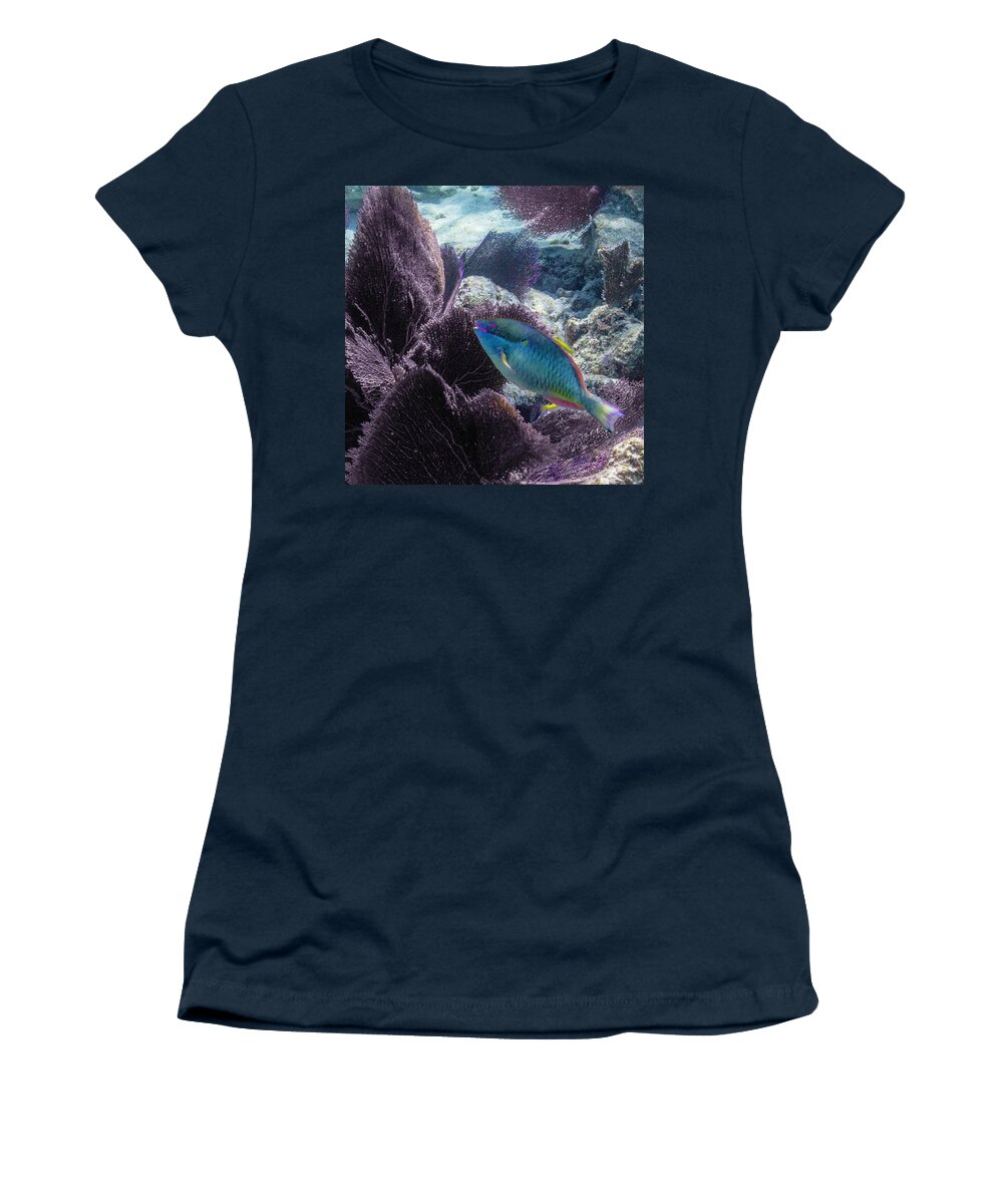 Ocean Women's T-Shirt featuring the photograph Redband Fan by Lynne Browne