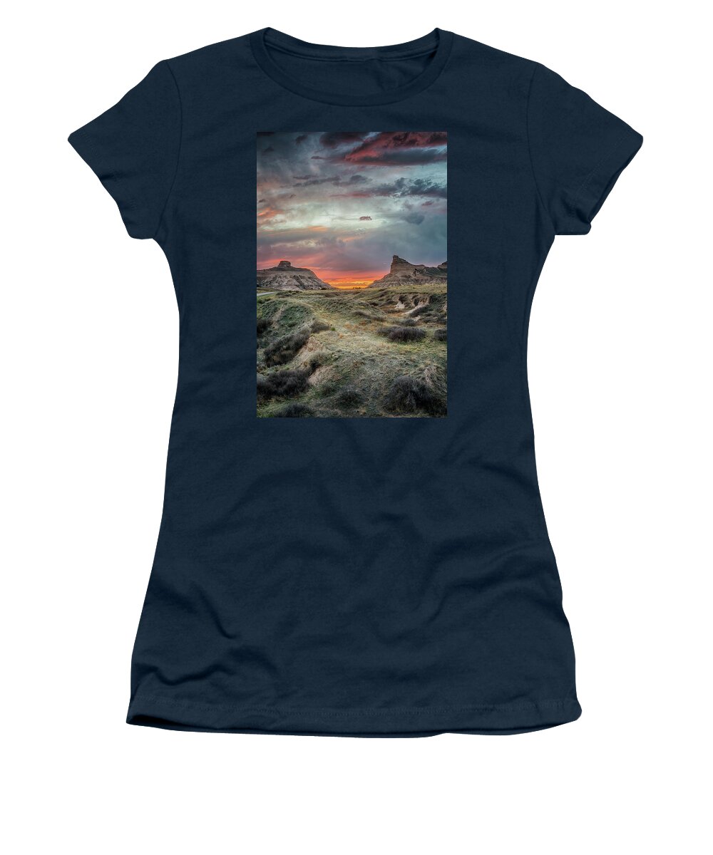 Scotts Bluff Women's T-Shirt featuring the photograph Scotts Bluff Sunset by Susan Rissi Tregoning