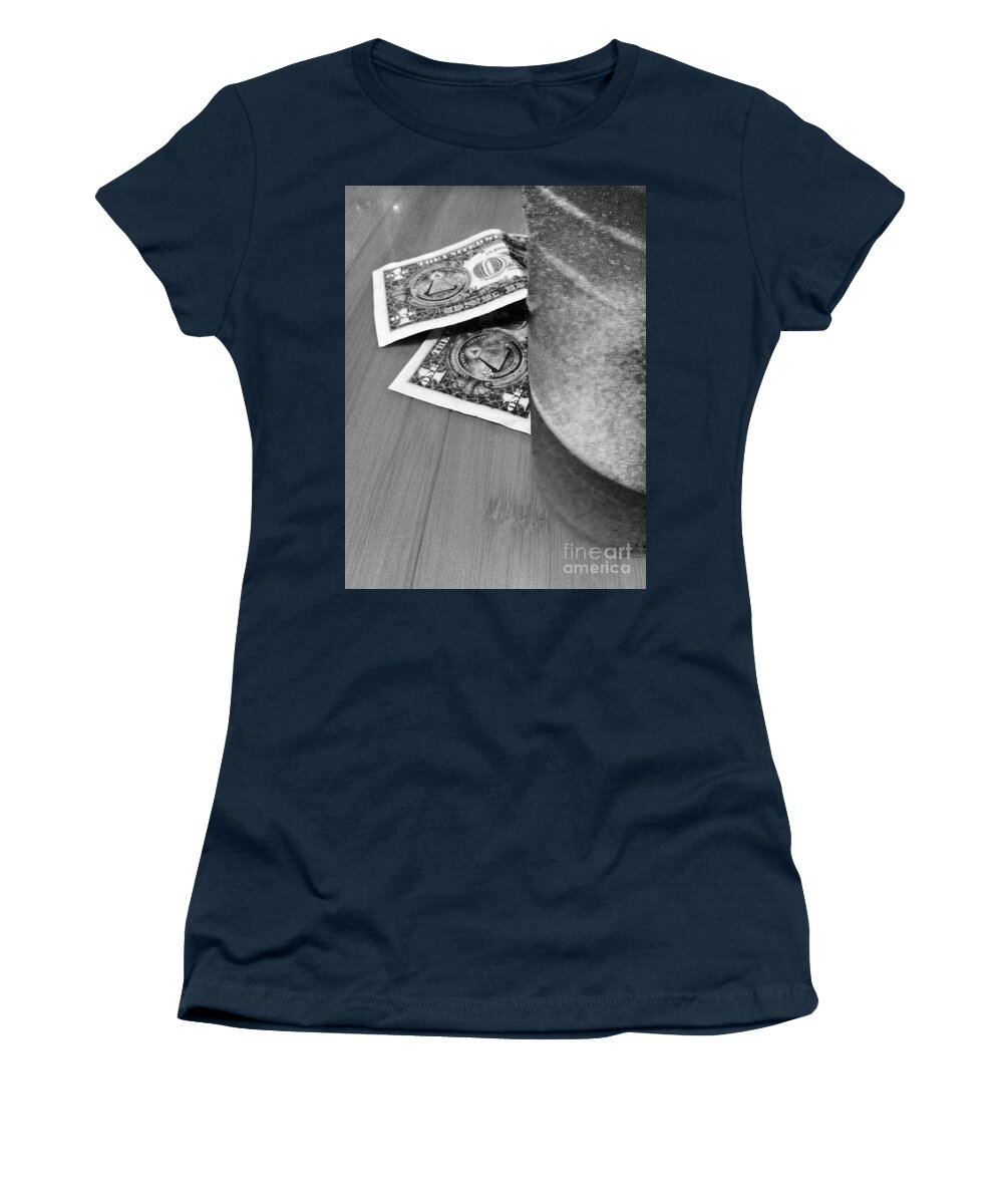 Beer Women's T-Shirt featuring the photograph Tip for a draft beer by WaLdEmAr BoRrErO
