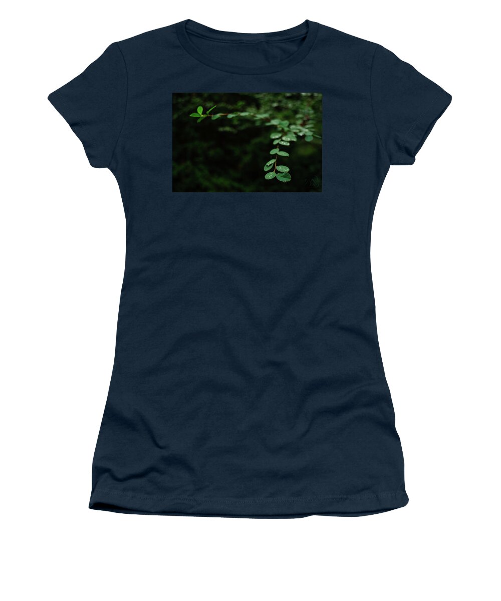 Leaves Women's T-Shirt featuring the photograph Outreaching by Gene Garnace