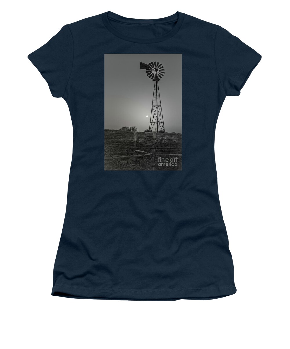 Landscape Women's T-Shirt featuring the photograph Windmill At Dawn by Robert Frederick