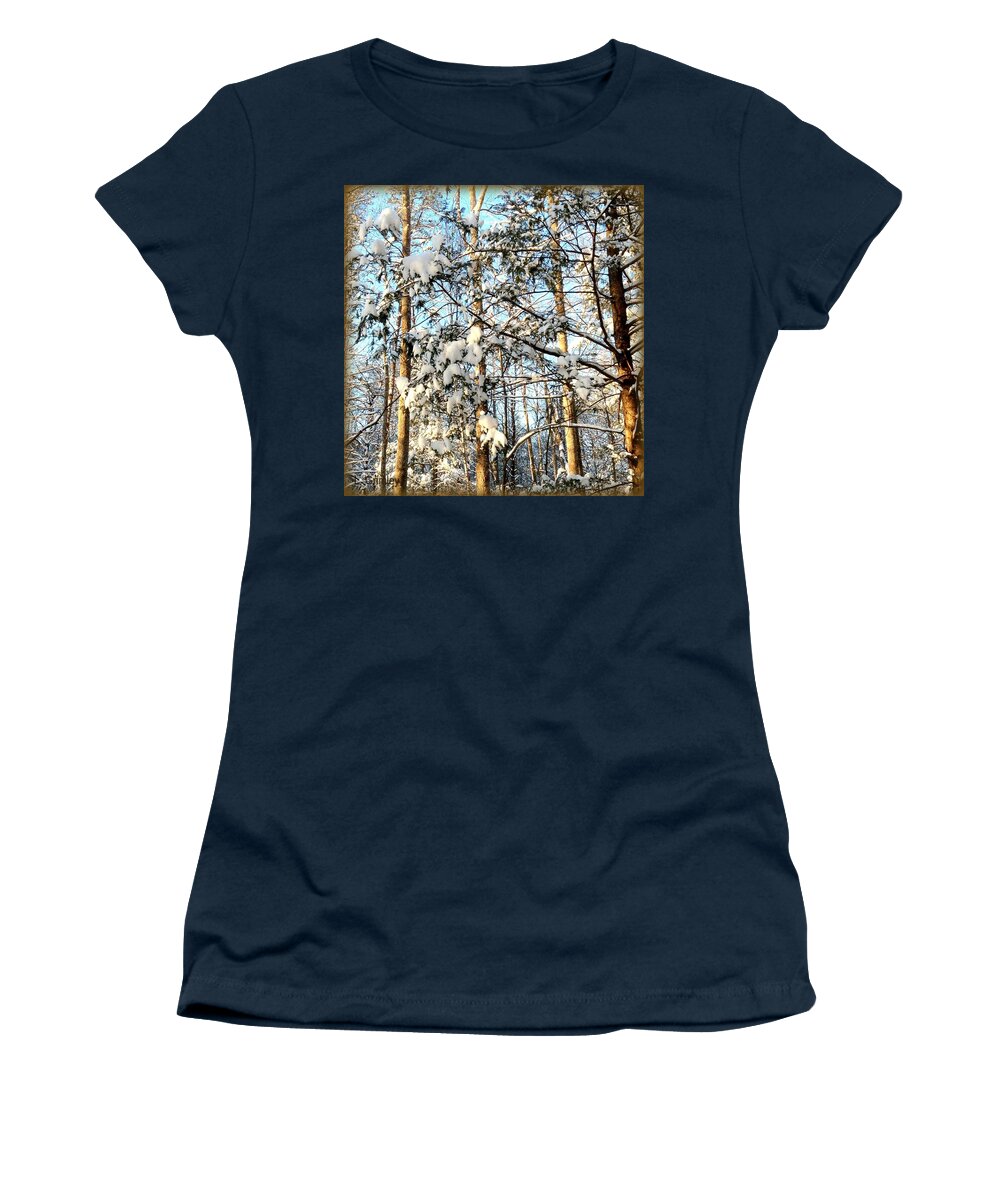 Snow Women's T-Shirt featuring the photograph Winter In Cosby by Lessandra Grimley