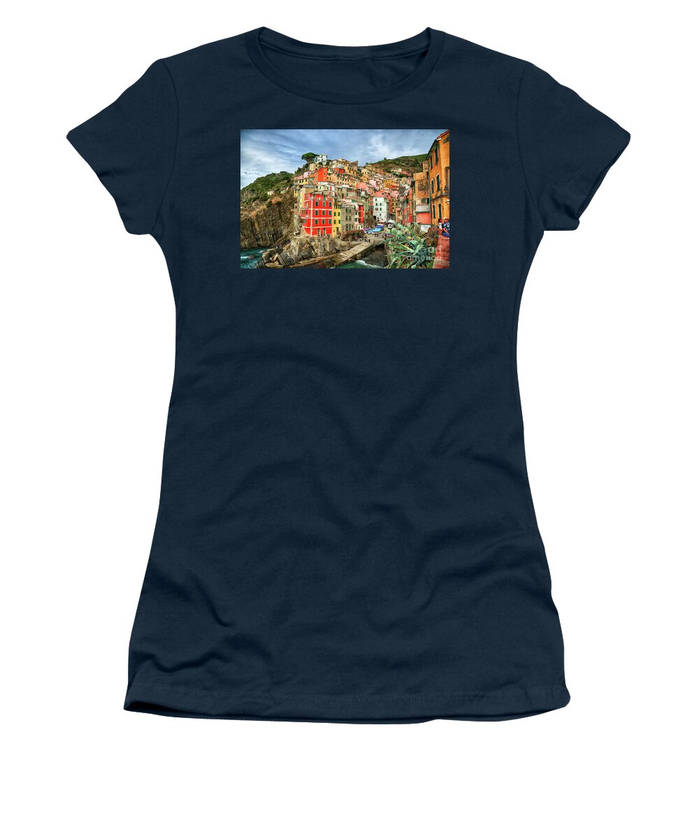 Historic Women's T-Shirt featuring the photograph Riomaggiore Cinque Terre by Wayne Moran