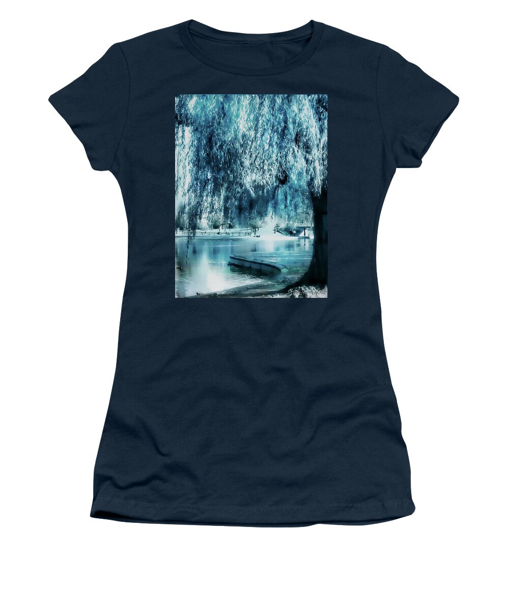  Women's T-Shirt featuring the mixed media Blue Willow by Cindy Greenstein