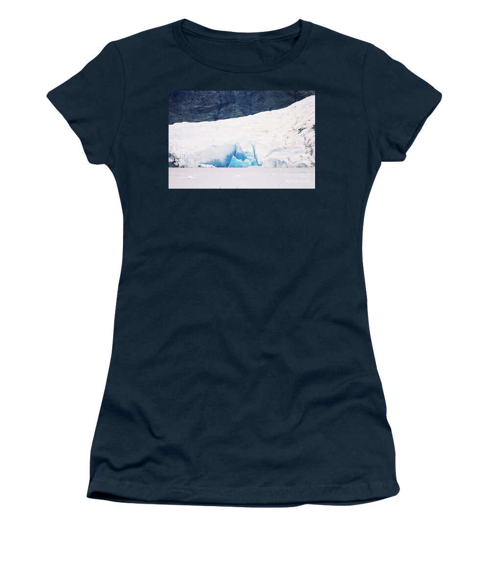 #alaska #ak #juneau #cruise #tours #vacation #peaceful #sealaska #southeastalaska #calm #mendenhalllake #mendenhallglacier #glacier #capitalcity #35mm #analog #film #sprucewoodstudios Women's T-Shirt featuring the photograph Fresh Face by Charles Vice