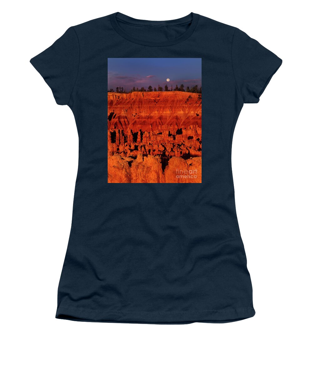 Dave Welling Women's T-Shirt featuring the photograph Full Moon Silent City Bryce Canyon National Park Utah by Dave Welling