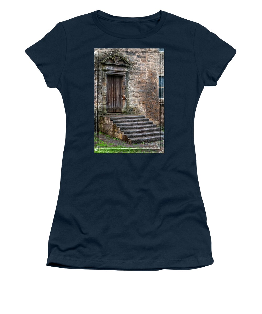 Abercorn Women's T-Shirt featuring the photograph Lallybroch Welcomes You by Elizabeth Dow