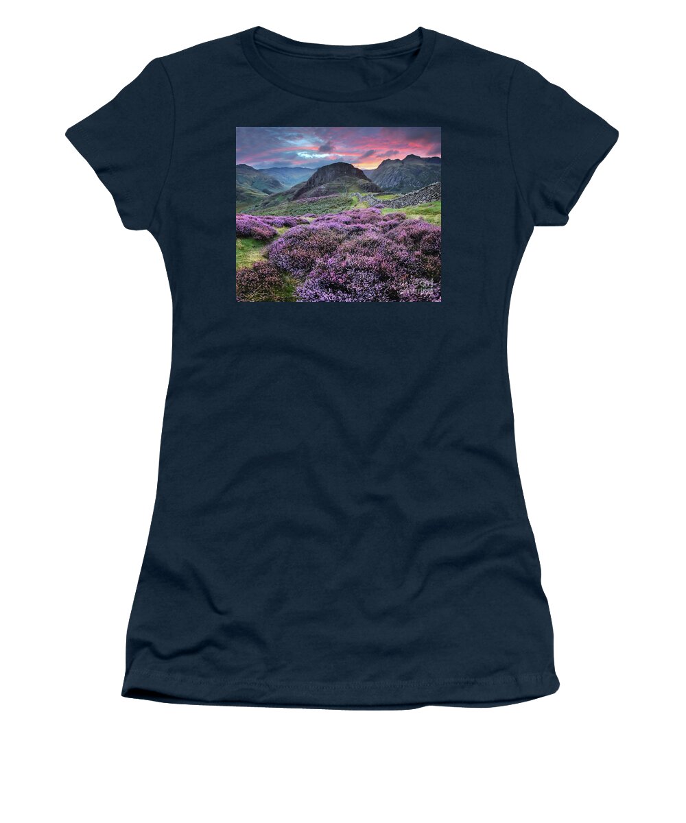 Sky Women's T-Shirt featuring the photograph Lingmoor Fell 6.0 by Yhun Suarez