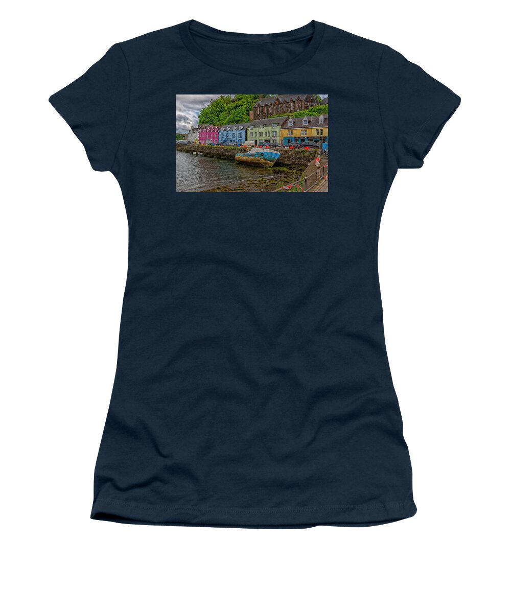 Buildings Women's T-Shirt featuring the photograph Portree by Uri Baruch