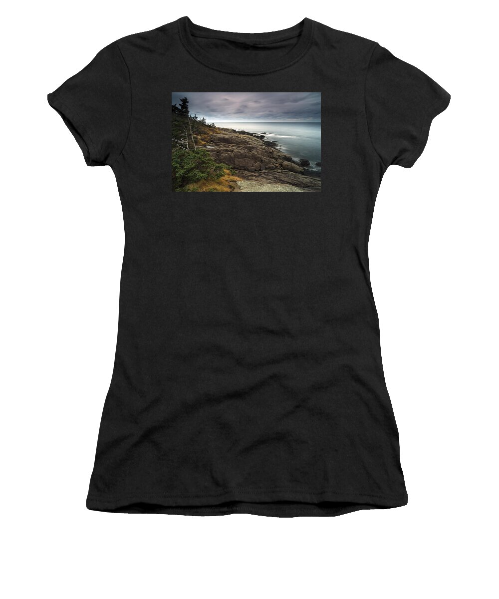 Feb0514 Women's T-Shirt featuring the photograph Bay Of Fundy As Dusk Canada #1 by Scott Leslie