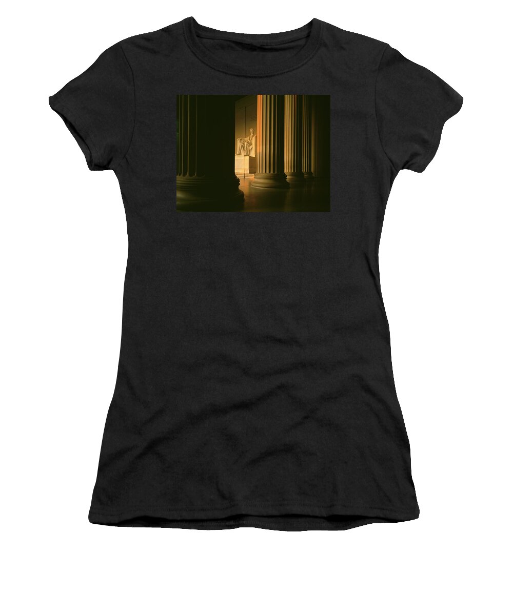 Photography Women's T-Shirt featuring the photograph The Lincoln Memorial In The Morning #1 by Panoramic Images
