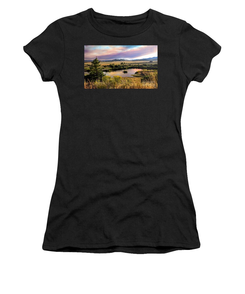 Landsacape Women's T-Shirt featuring the photograph Early Morning View by Robert Bales