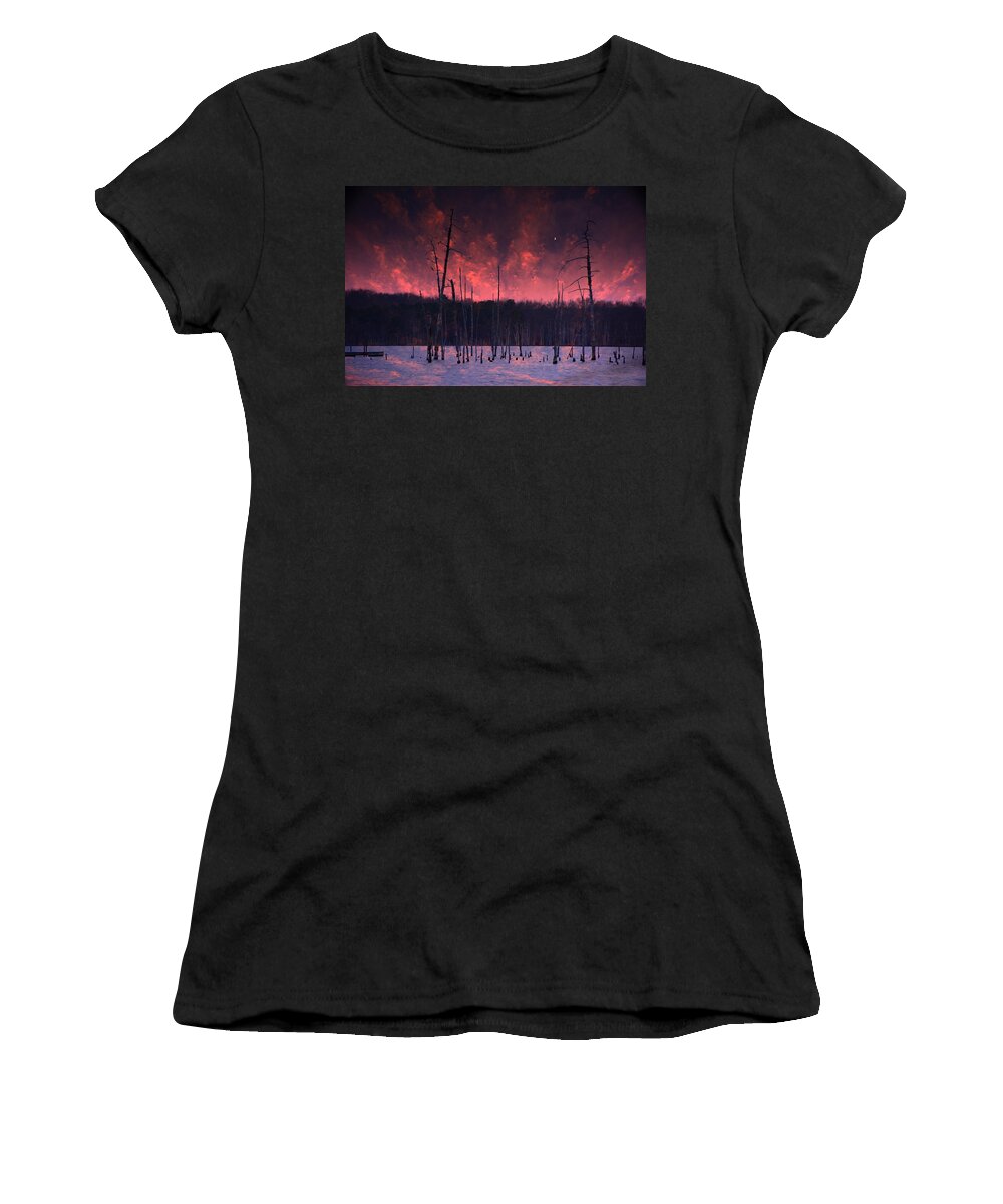  Women's T-Shirt featuring the photograph Manasquan Reservoir Sunset by Raymond Salani III