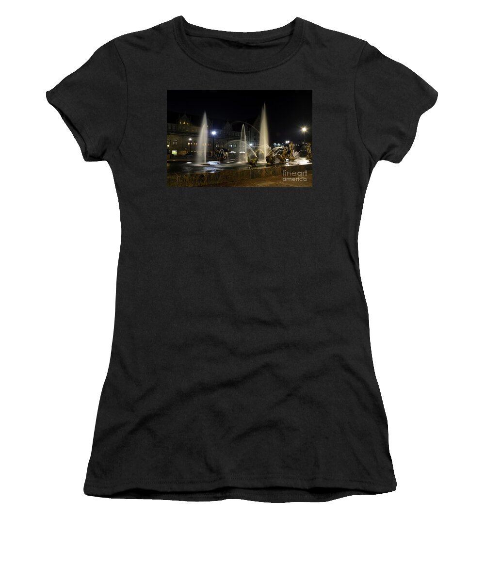 St Louis Women's T-Shirt featuring the photograph Meeting Waters Statue Fountain by Tim Mulina