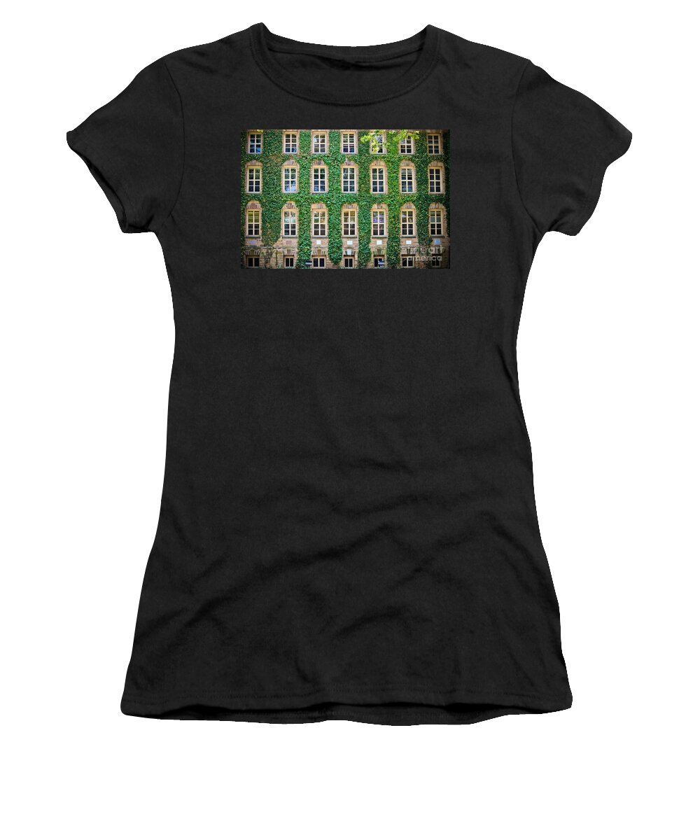 Princeton University Women's T-Shirt featuring the photograph The Ivy Walls by Colleen Kammerer