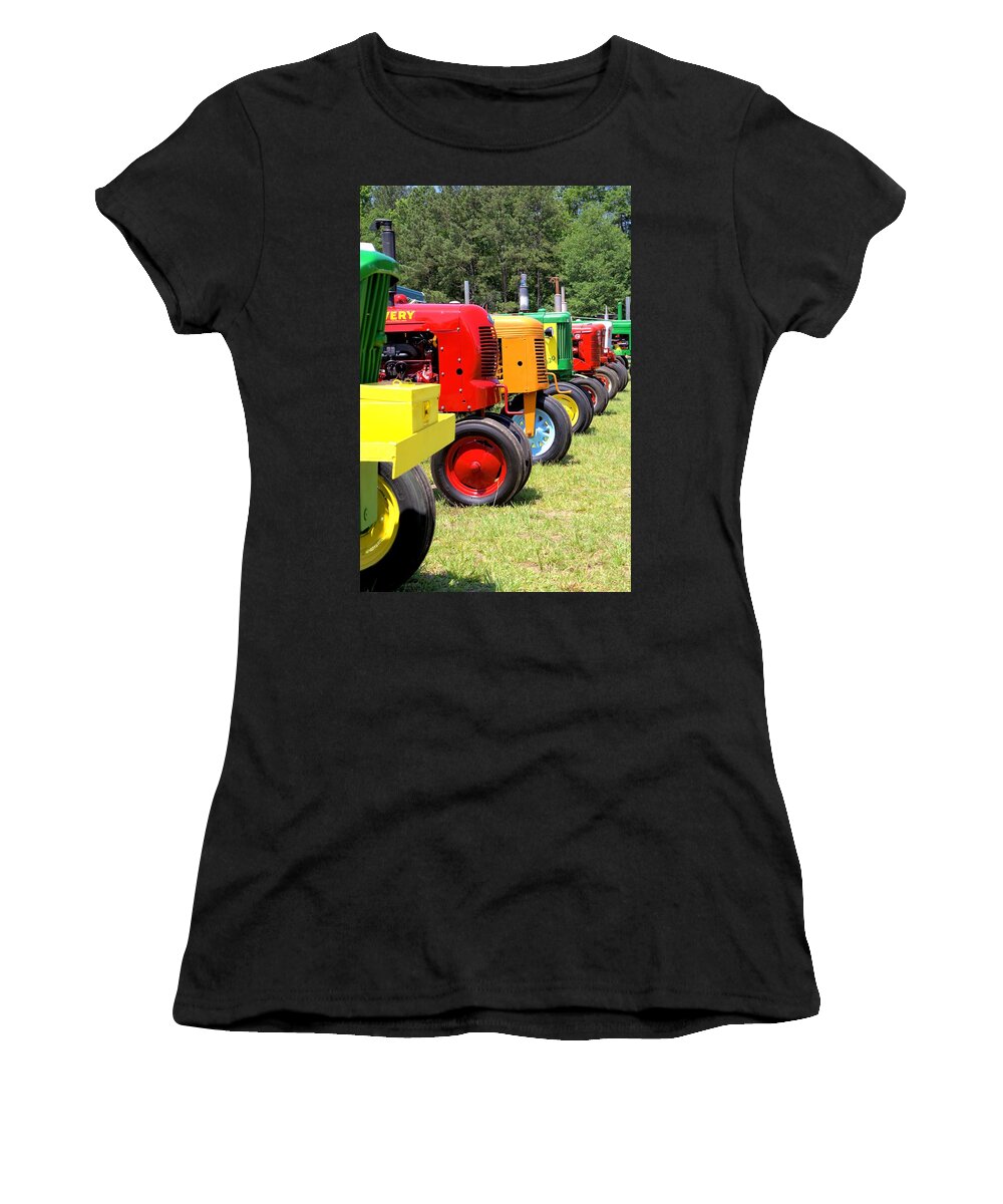 5583 Women's T-Shirt featuring the photograph They're at the Gate by Gordon Elwell