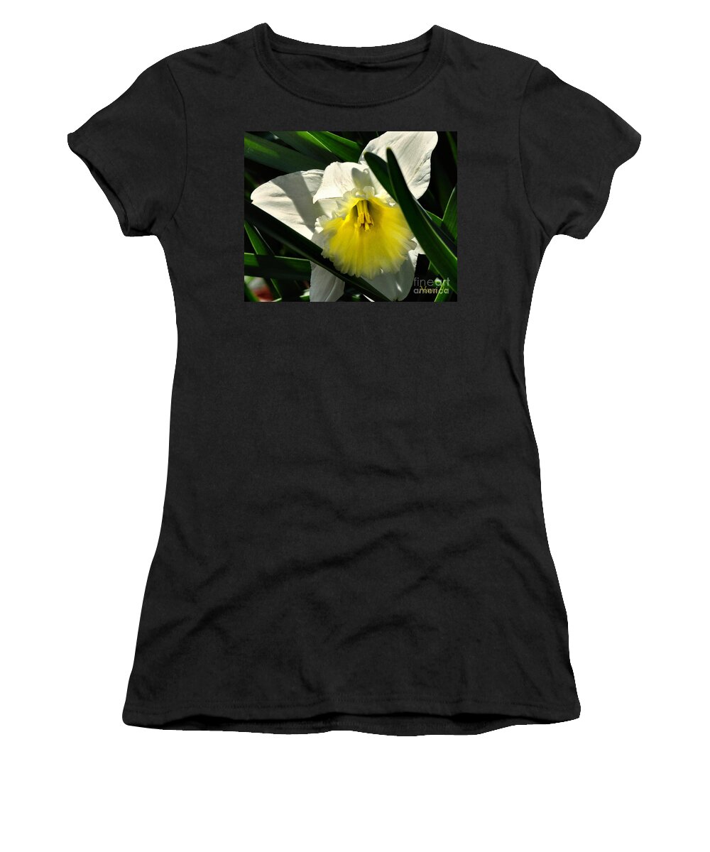 Nature Women's T-Shirt featuring the photograph Face the Sun by Nava Thompson