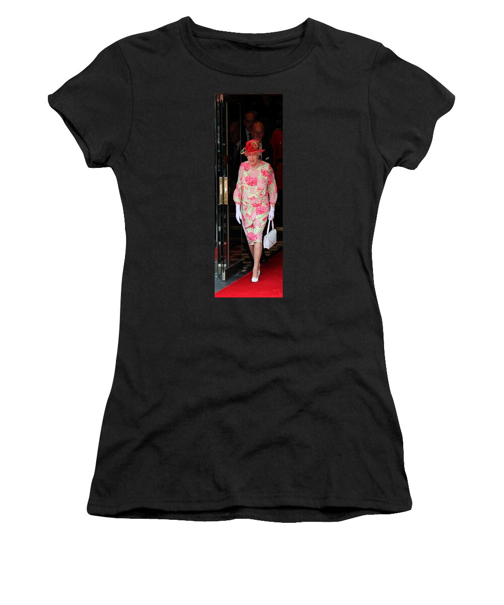 United Kingdom Women's T-Shirt featuring the photograph Queen Elizabeth 2 by Andrew Fare