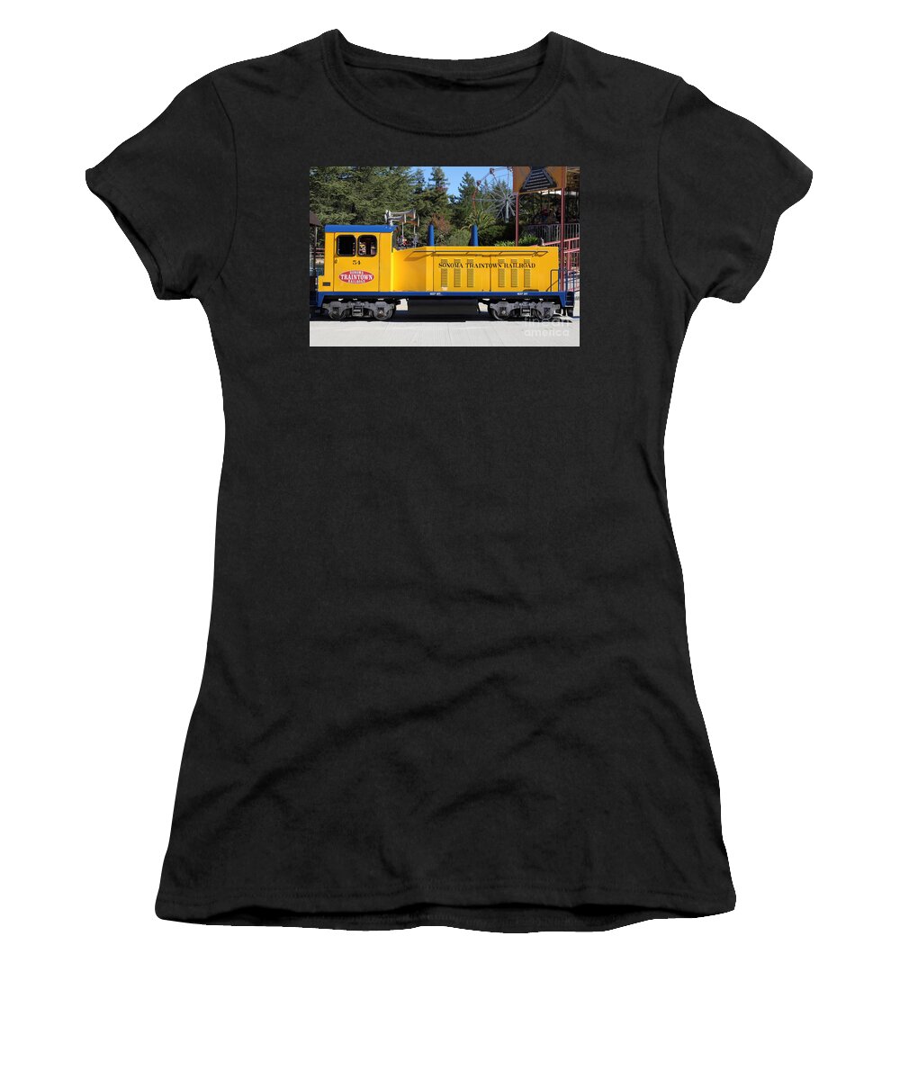 Sonoma Women's T-Shirt featuring the photograph Scale Locomotive - Traintown Sonoma California - 5D19237 by Wingsdomain Art and Photography