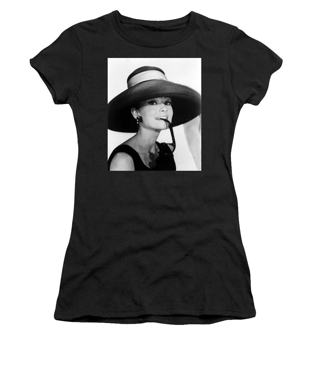 #audreyhapburn #audreyhapburart #audreyhapburncanvas #audreyhapburfashion #diva #audreyhapburnacessories Women's T-Shirt featuring the photograph Audrey Hepburn by Tania Oliver