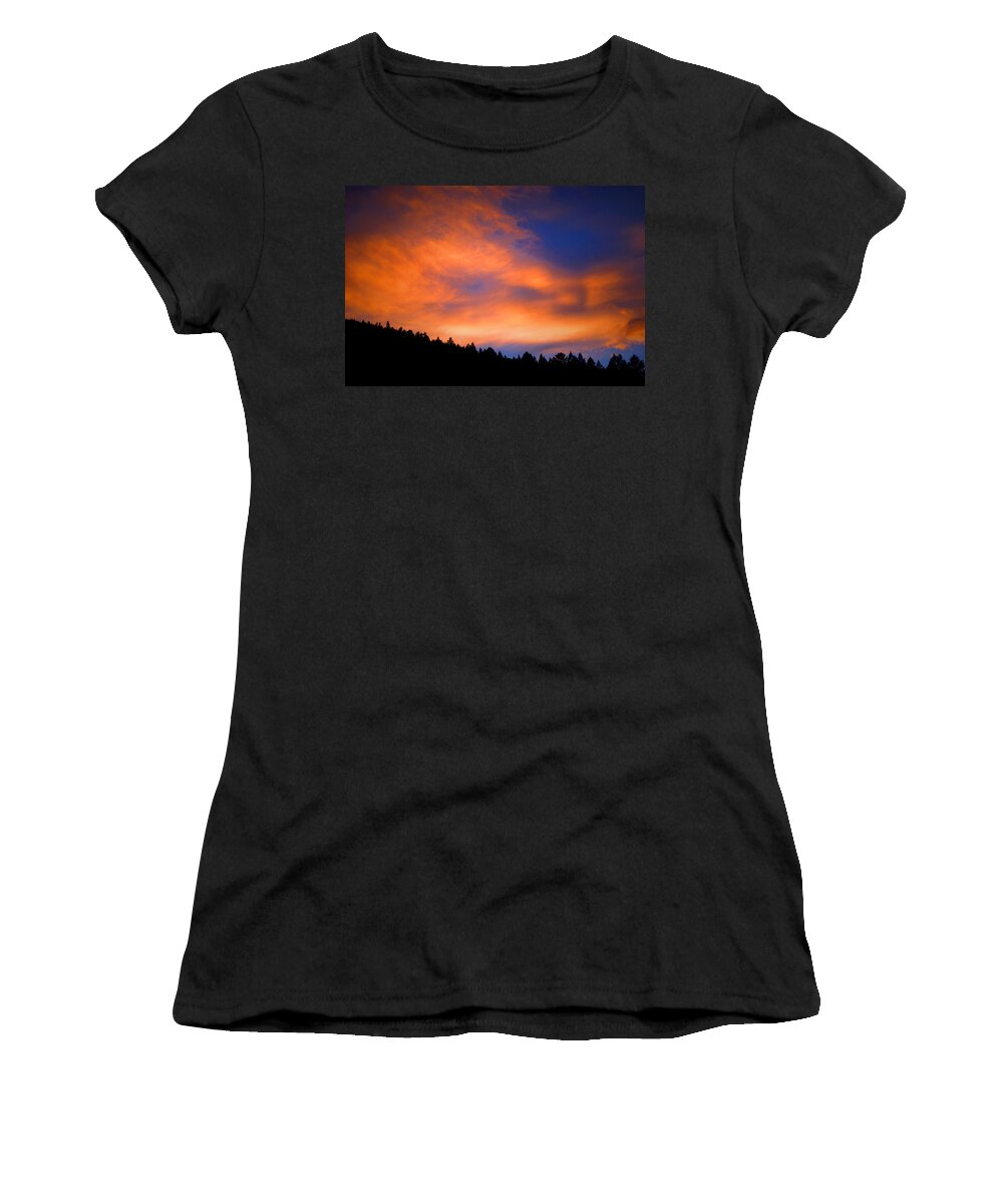 Colorado Women's T-Shirt featuring the photograph Hopeful Horizons by Kristin Davidson