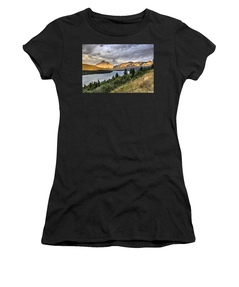 Western Usa Women's T-Shirt featuring the photograph Sunrise on the Bitterroot River by Alan Toepfer