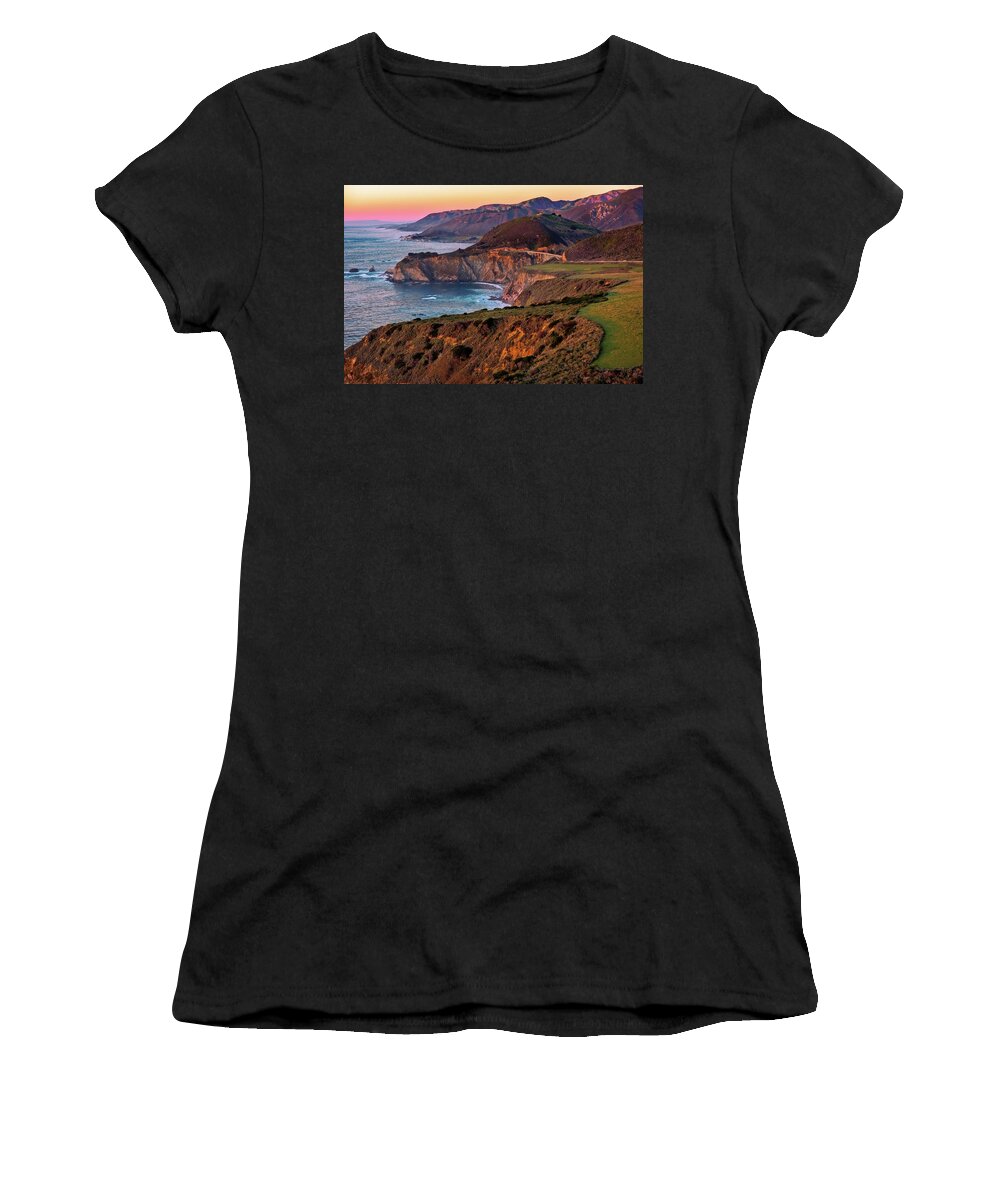 Af Zoom 24-70mm F/2.8g Women's T-Shirt featuring the photograph Sunset View from Hurricane Point by John Hight