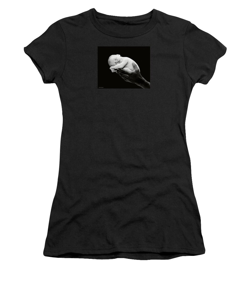 Black And White Women's T-Shirt featuring the photograph Tony holding Georgia by Anne Geddes