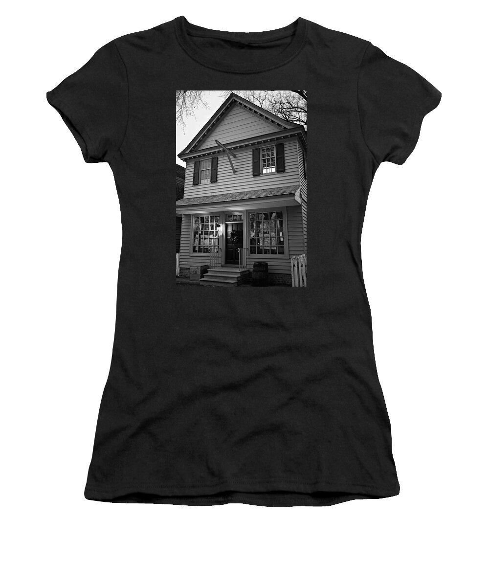 House Women's T-Shirt featuring the photograph Williamsburg Shop by Lara Morrison