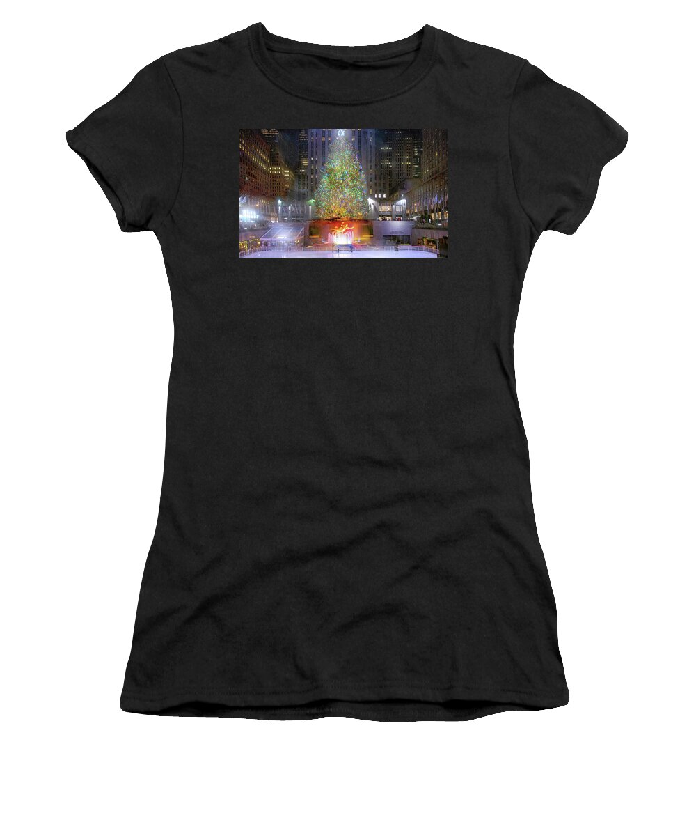Rockefeller Center Women's T-Shirt featuring the photograph The Christmas Tree at Rockefeller Center by Mark Andrew Thomas