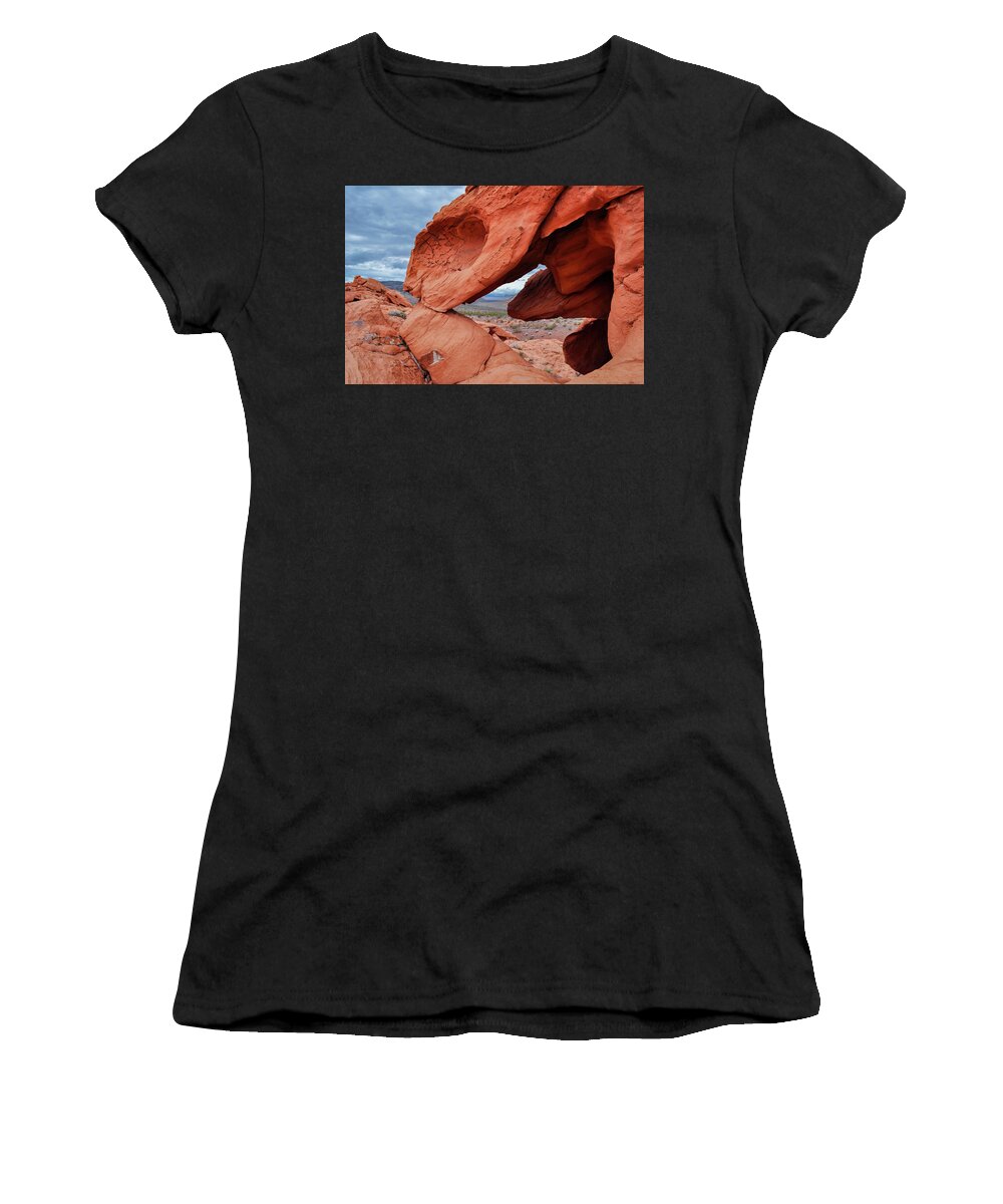 Bowl Of Fire Women's T-Shirt featuring the photograph Redstone Lake Mead Arch by Kyle Hanson