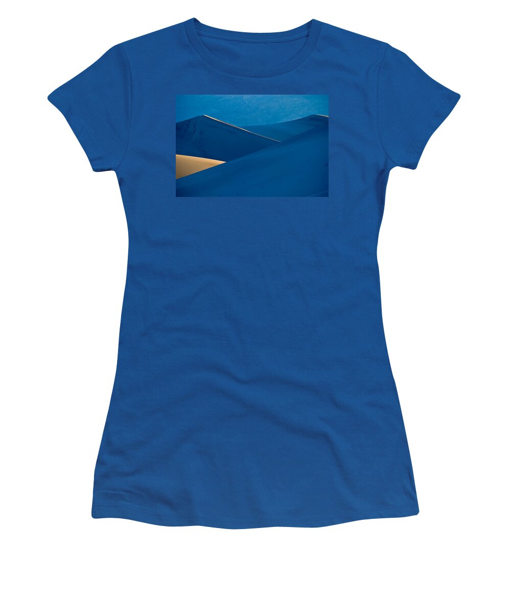 Desert Women's T-Shirt featuring the photograph Sand Dunes Sunrise by Steve Gadomski