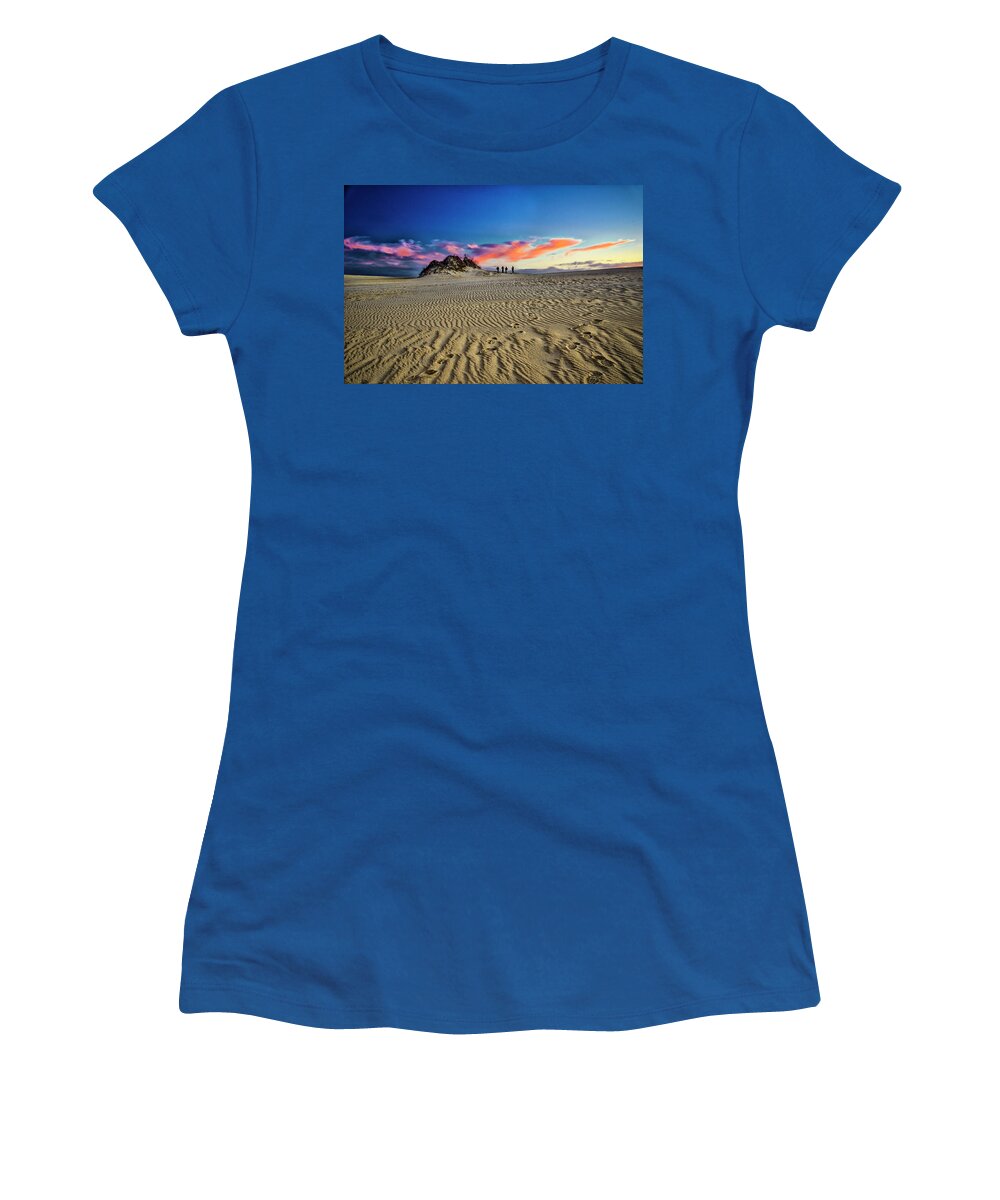 Landscapes Women's T-Shirt featuring the photograph End of the Day by Donald Brown